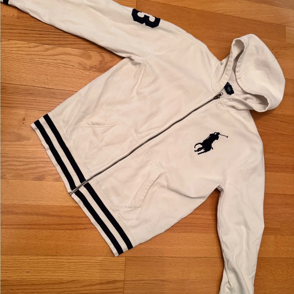 Bundle - Picture 9 of 9